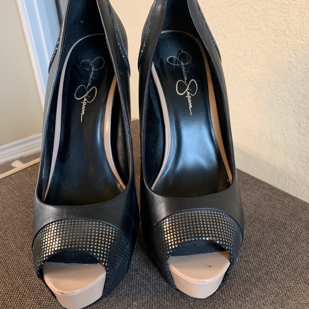 Gently used Jessica Simpson Shoes